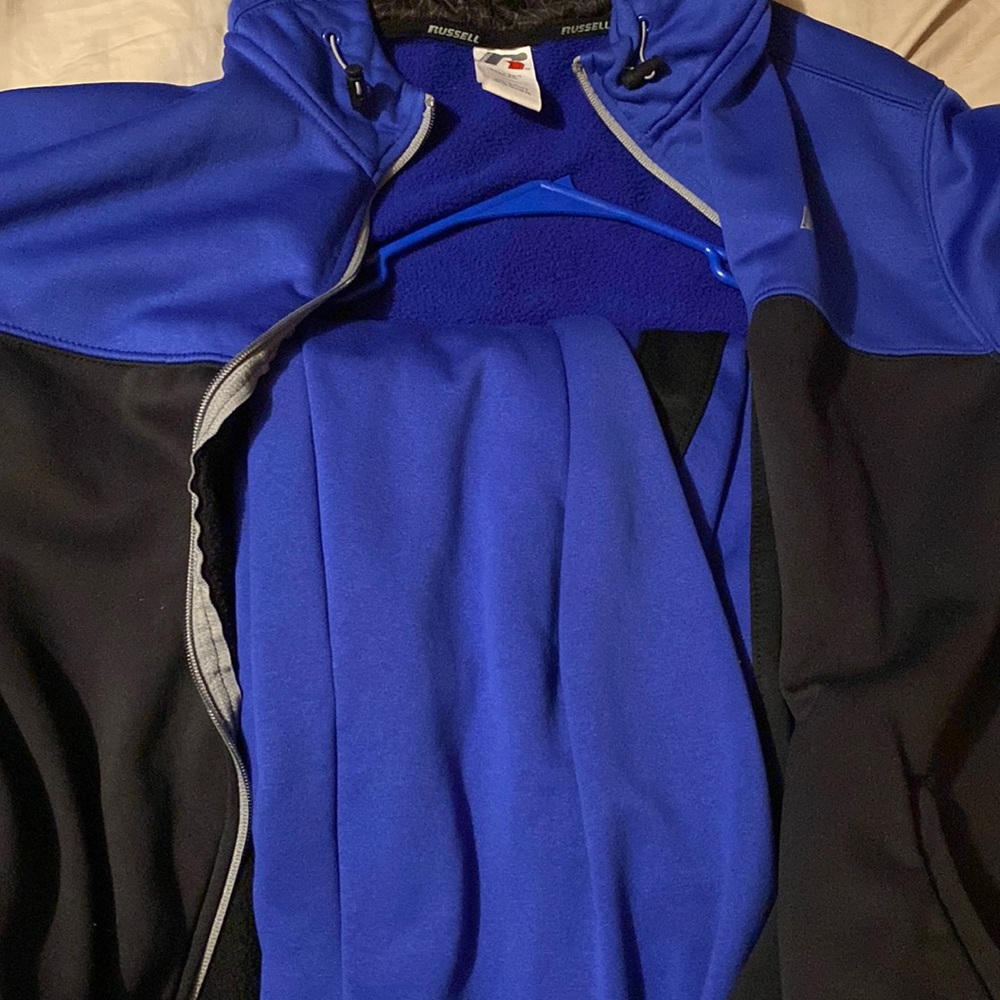 Coat an pants jogging suit never wore